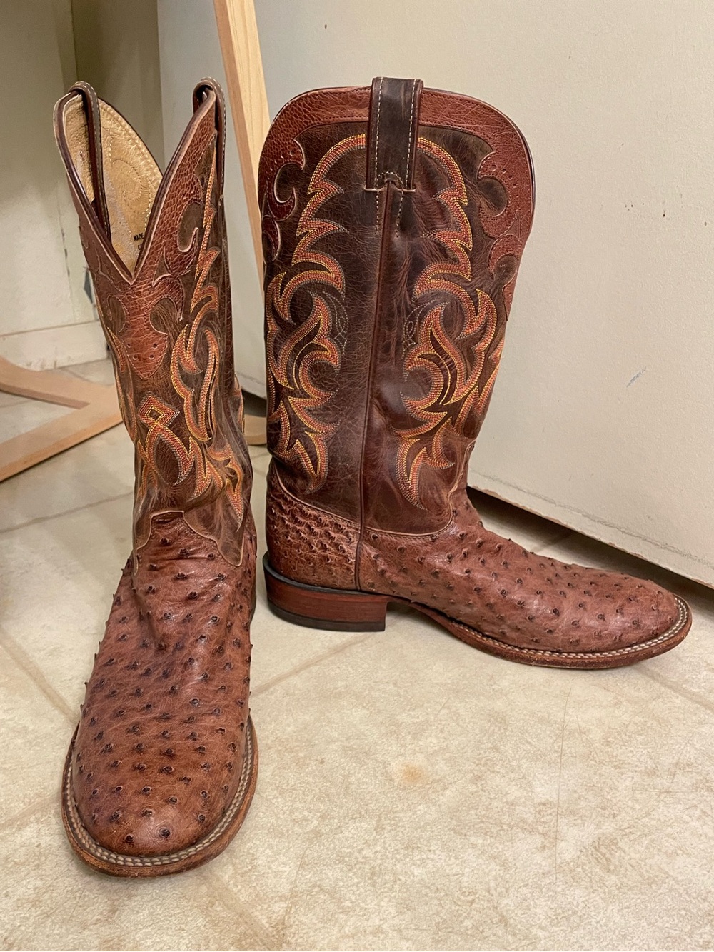 Vintage Justin Men's Full Quill Ostrich Cowboy Boots.